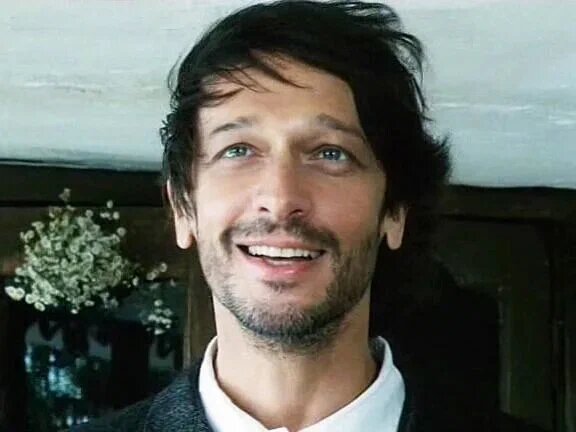 «Сотворение любви» (2006) В. Жереги и Михаила Козакова по автобиографической повести Якова Тихмана «Мотл-Шотхен» (идиш Мотл-сват) 18+