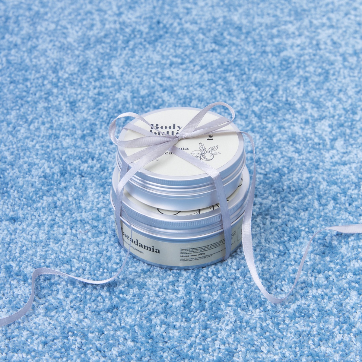 На фото: баттер и солевой скраб Ши и макадамия be.sage