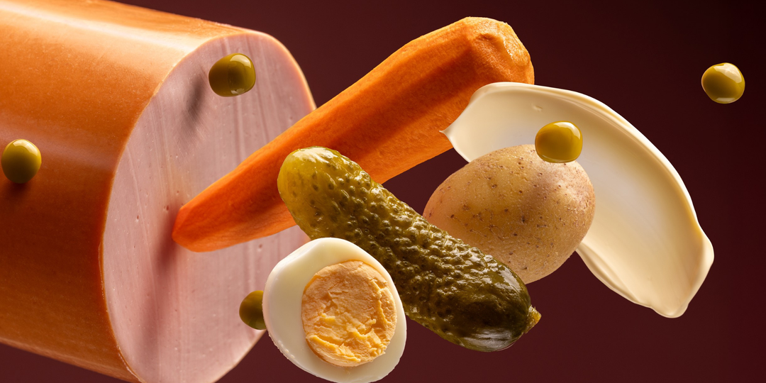 Зачем колбасу используют в салатах, и почему это стало традицией?