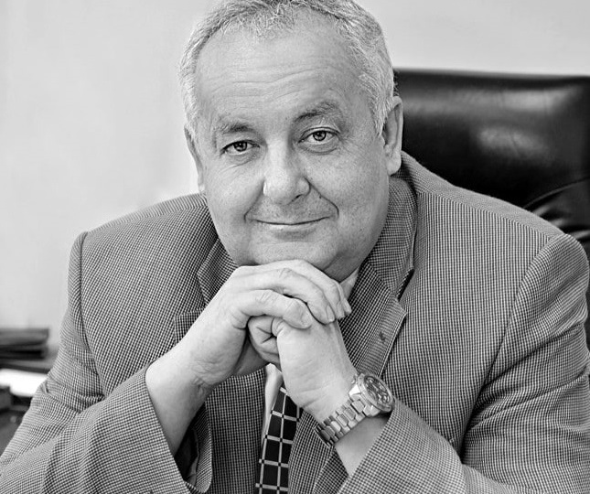 Скончался известный иркутский врач, бывший депутат городской думы Леонид Павлюк