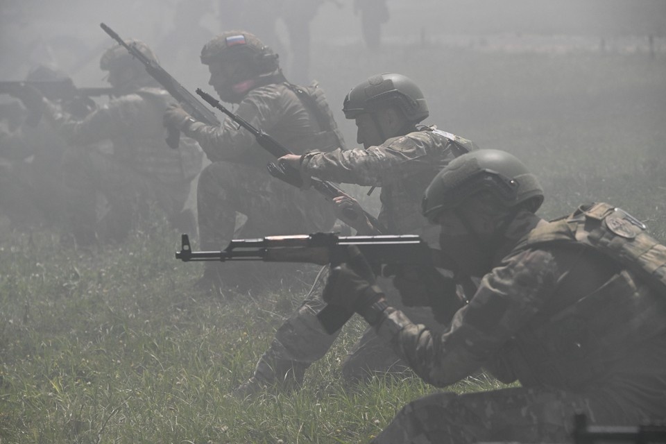    В Кремле рассказали о масштабном возвращении участников спецоперации из зоны боев Владимир ВЕЛЕНГУРИН