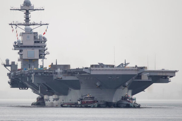    Mass Communication Specialist 1st Class William Spears/US Navy