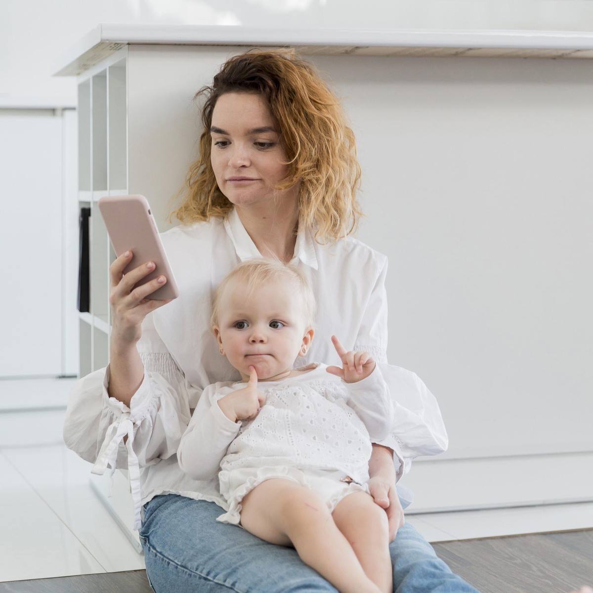    Развивающие игры для детей с тяжёлыми нарушениями развития поможет подобрать чат-бот