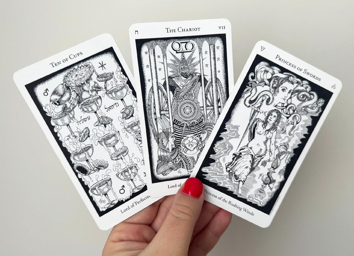 Таролог Маша Эвэнс