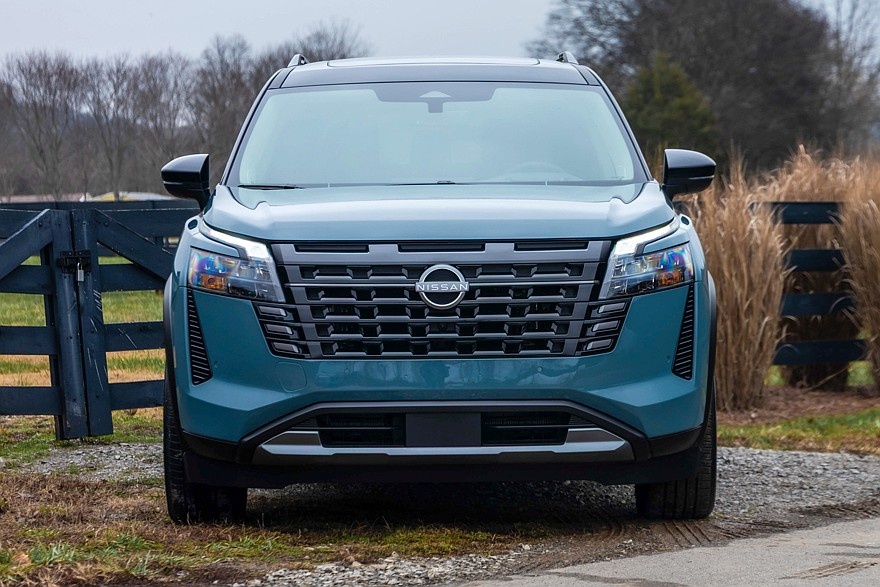    На фото: обновлённый Nissan Pathfinder