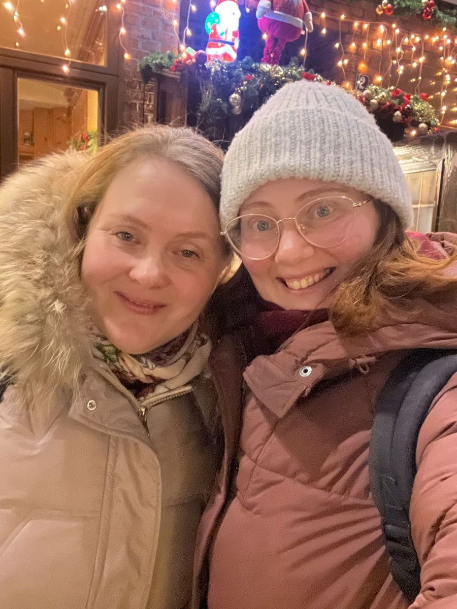 я с подругой Юлей)