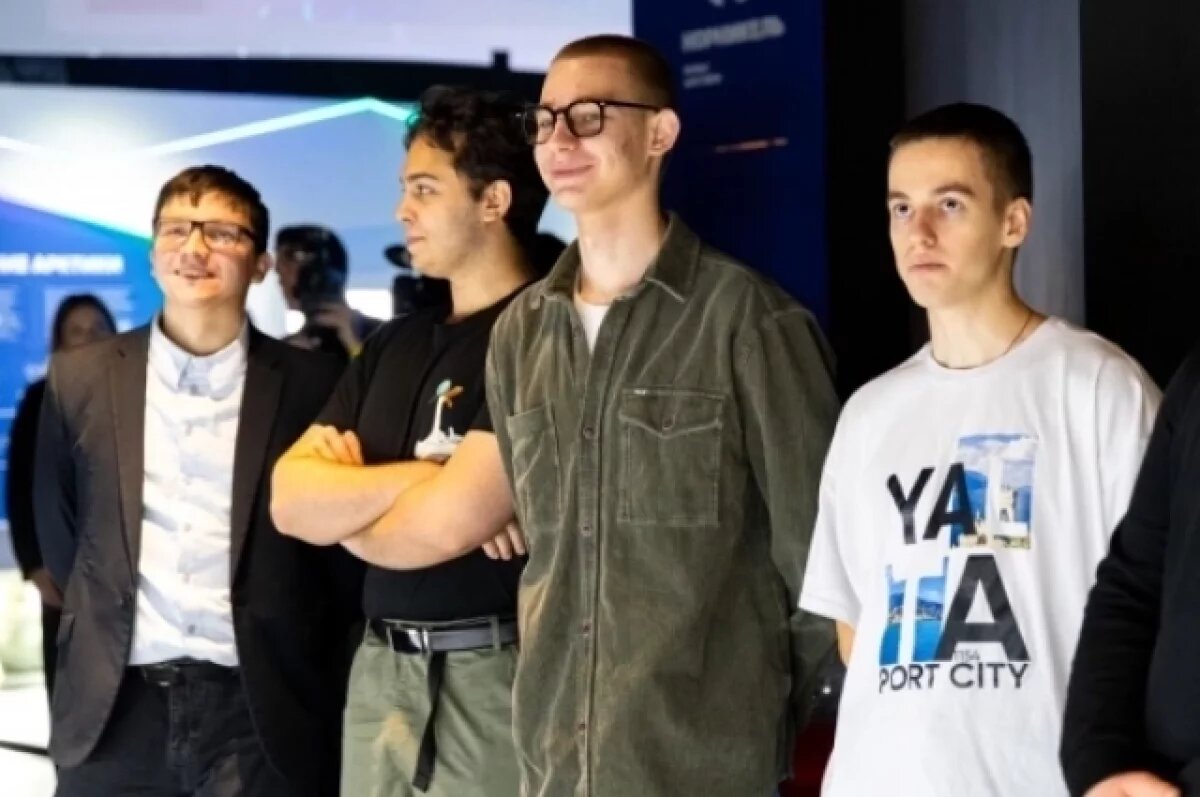    Первыми оценить возможности экспозиции смогли студенты Института цветных металлов СФУ