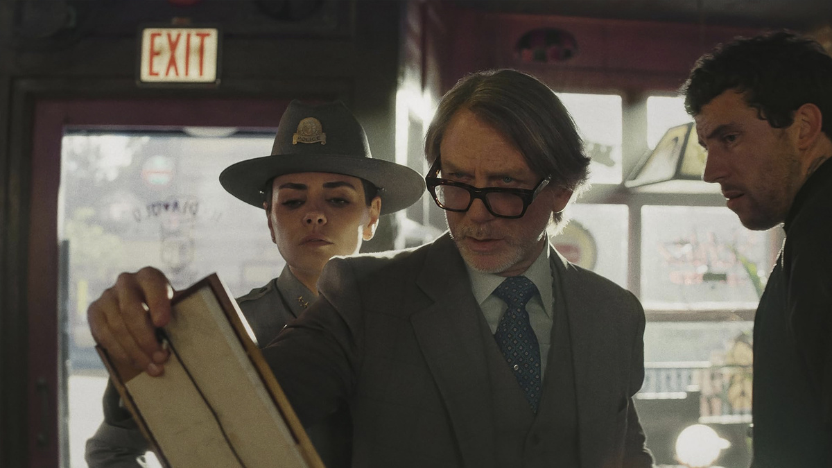 Кадр из фильма "Достать ножи: Воскрешение покойника"