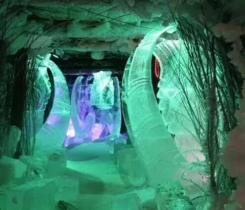    Тронный зал владыки холода выглядит очень интересно — его можно рассматривать часами. Фото: Агентство развития туризма Якутии