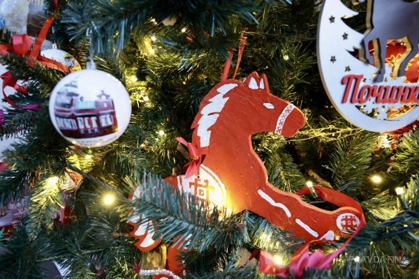 Огненно-красный привлечет удачу: в чем встречать Новый год  📷
