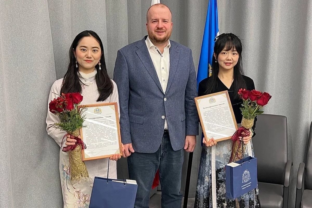    Глава Пскова встретился с китайскими учителями