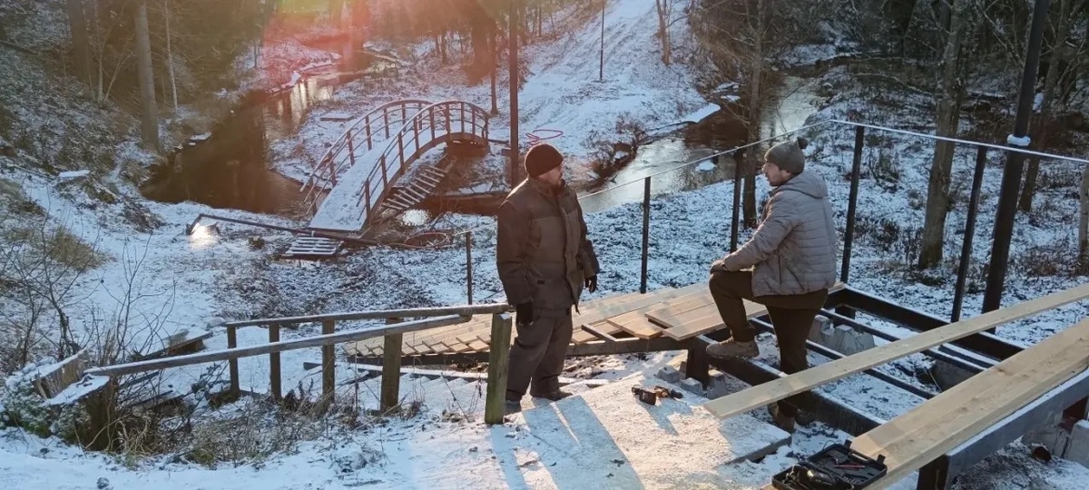    В парке Аурайоки в Приладожье смонтировали смотровую площадку© Лахденпохский район / VK