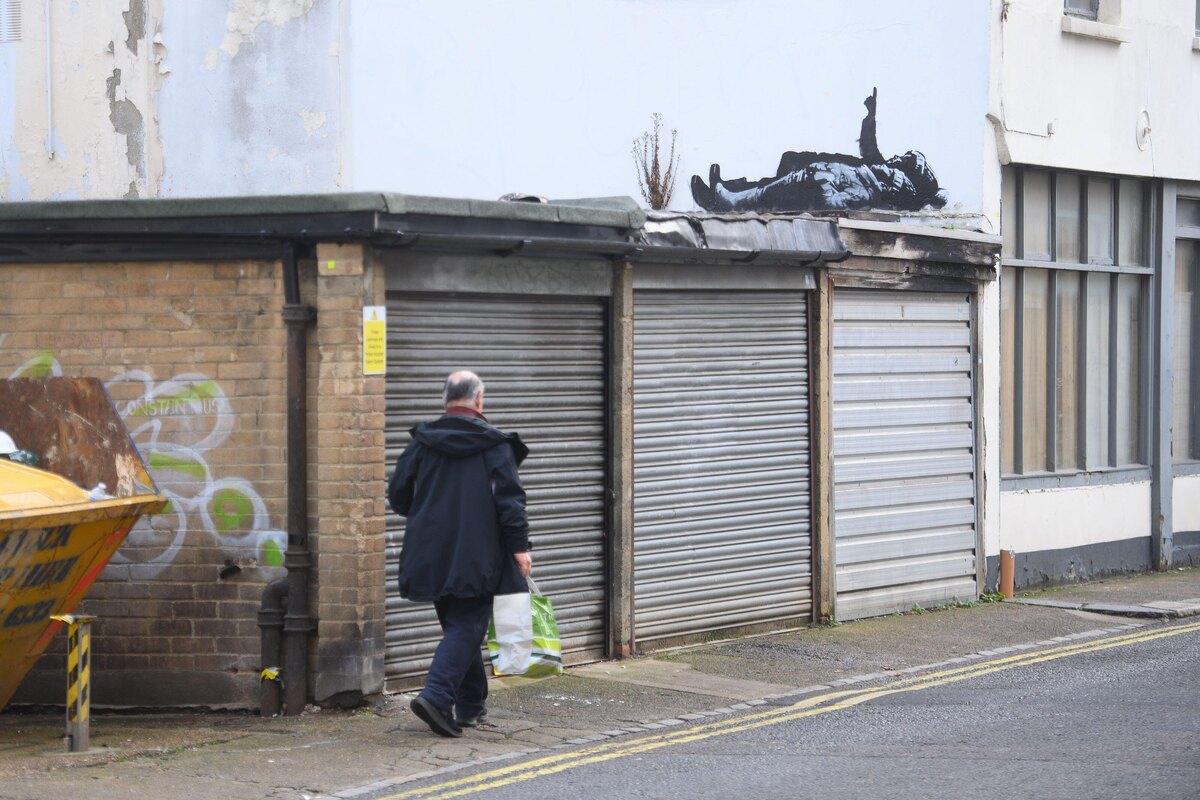 За три дня до Рождества 2025 года Бэнкси напомнил лондонцам о том, что не все дети встречают праздник с близкими, фото:Justin Ng via Legion Media
