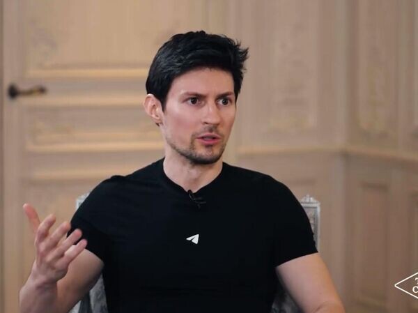    � tuckercarlson.com