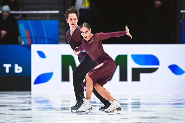 Елизавета Пасечник и Дарио Чиризано 