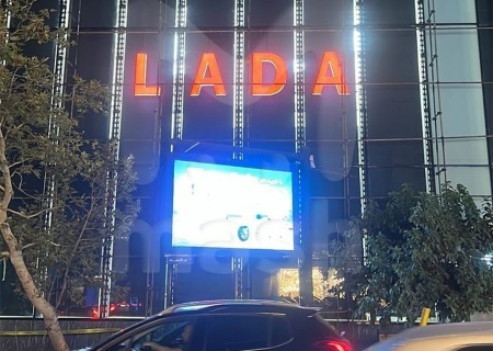    В Йемене продают Lada Vesta SW на 340 тыс. рублей дешевле, чем в России