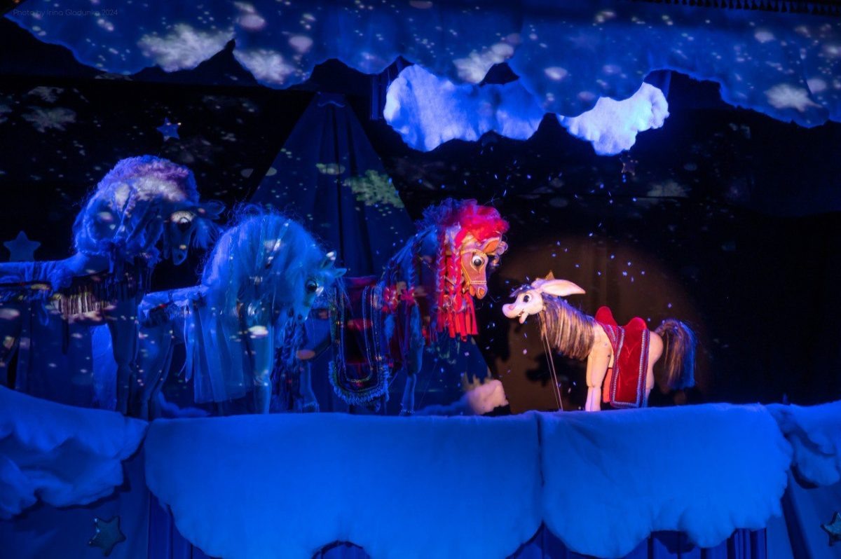    Театры Нижнего Новгорода начали показы новогодних спектаклей