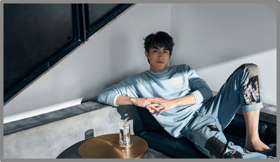 Актер Линь Гэнсин.