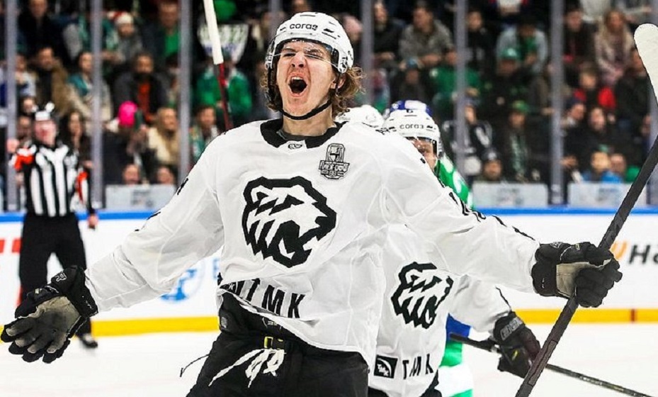    Кравцов Фото: ХК «Трактор»