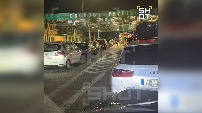 Пробки на въезд в Россию со стороны Польши на КПП «Гжехотки». Фото © SHOT