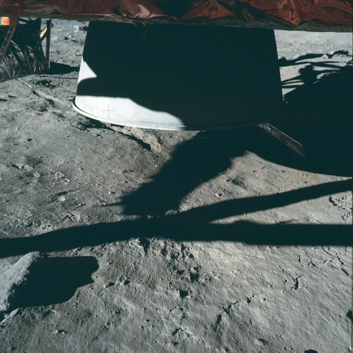 AS11-40-5921. НАСА