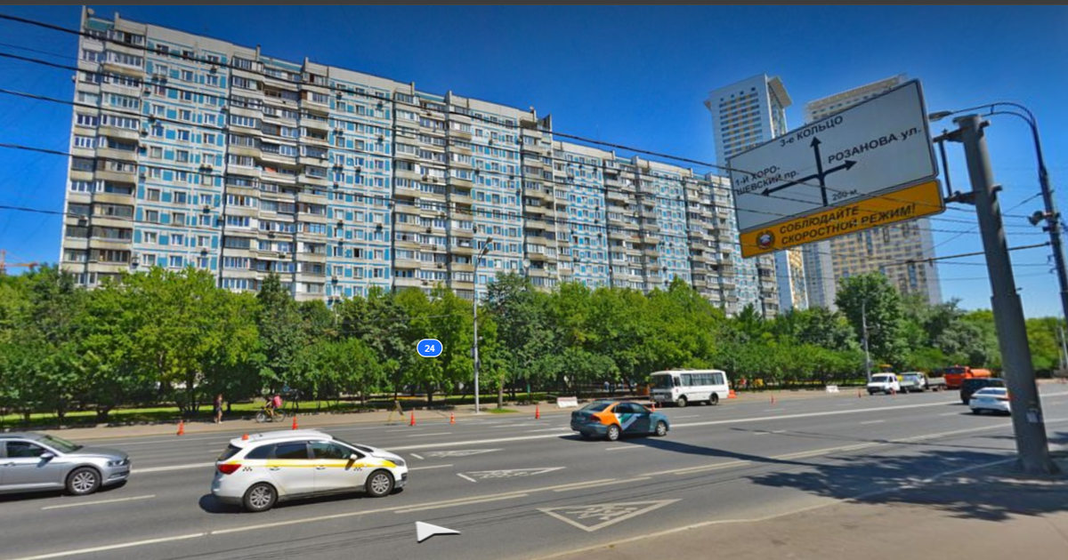 Первые два дома серии П-44, построенных в 1979 г. Объекты находятся по адрексу: г. Москва, ул. Хорошевское шоссе, д. 22 и д. 24. Фото взяты с портала - Яндекс Карты.