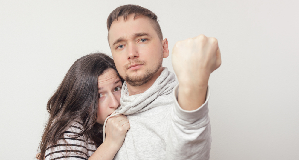 Готовность рисковать ради партнера повышает его привлекательность: психологи