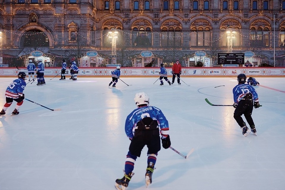    Юные спортсмены из Херсонской области приняли участие в дружеском хоккейном турнире. Фото: Росмолодежь