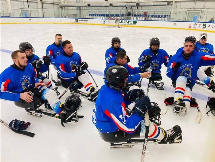    ФОТО: сборная Самарской области по следж-хоккею