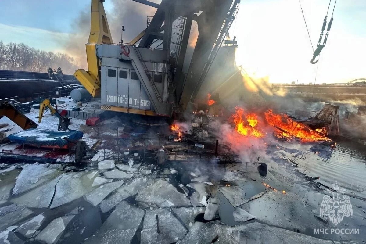    Гострудинспекция проверяет гибель мужчины на кране на Бору