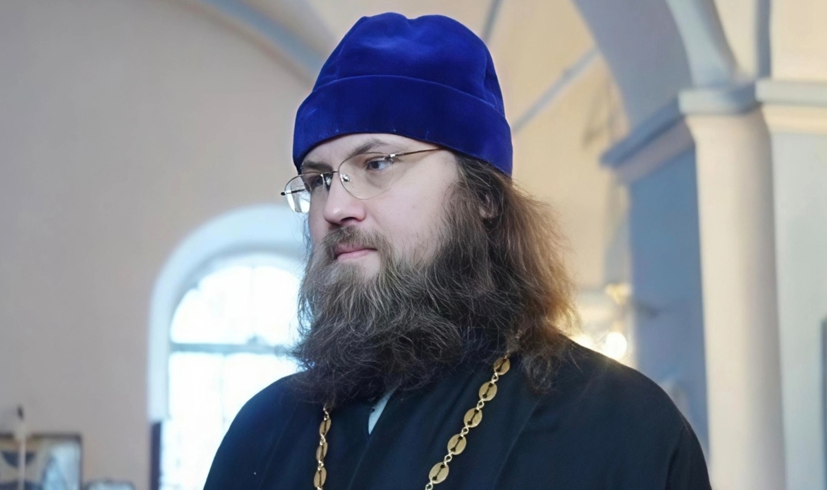 Андрей Ефанов — протоиерей, клирик Кинешемской епархии, настоятель Воскресенского храма (с. Болотново).