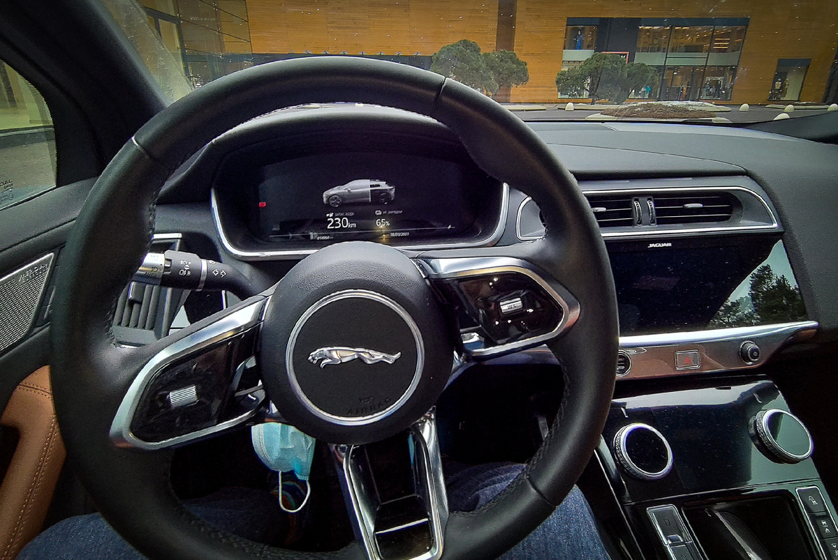 (про) Движение электромобилей совпало с "экологической повесткой" и часто с ней же и ассоциируется.