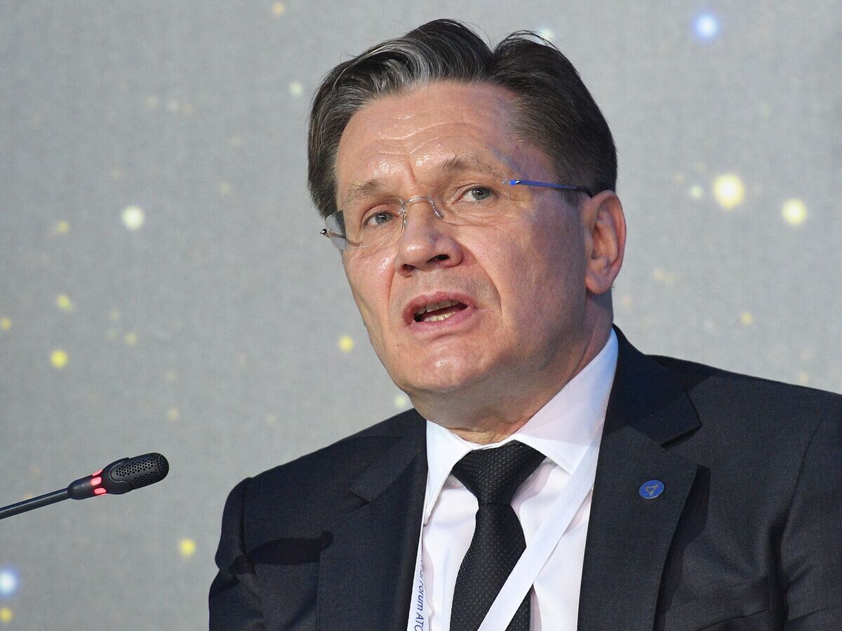    Генеральный директор государственной корпорации по атомной энергии "Росатом" Алексей Лихачев на IX Международном форуме "Атомэкспо" в Москве© РИА Новости . Рамиль Ситдиков