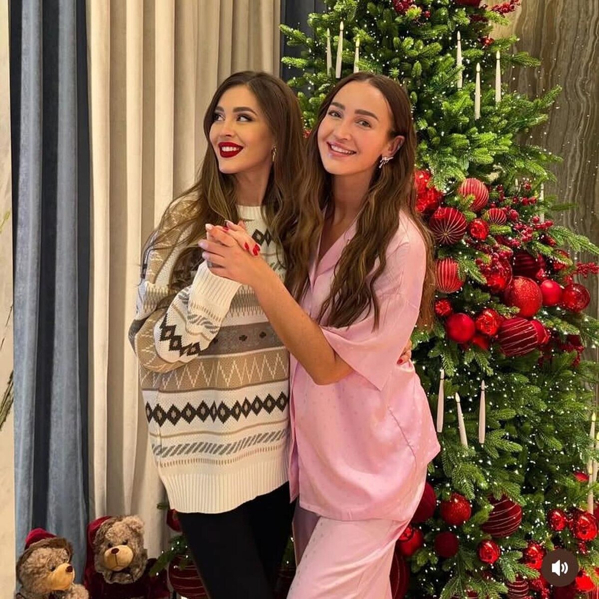    Ольга и Анна Бузовы Соцсети