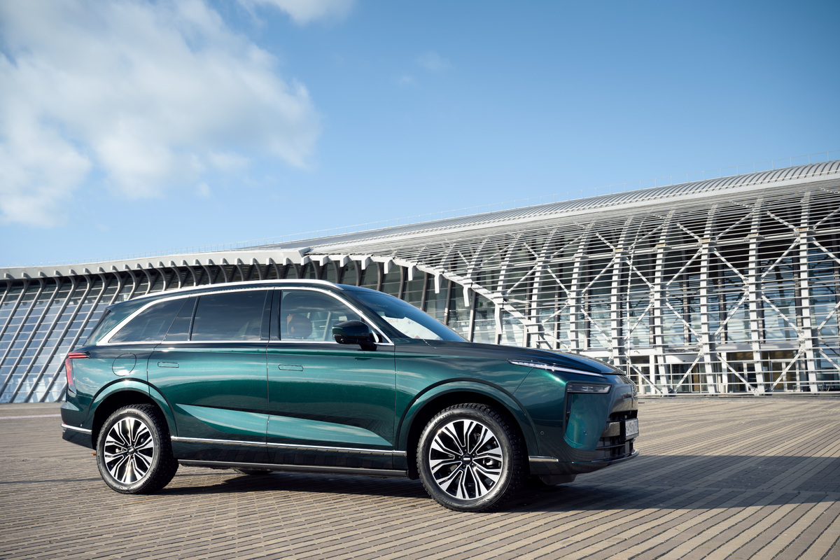     Новая энергия: как устроены современные гибридные автомобили