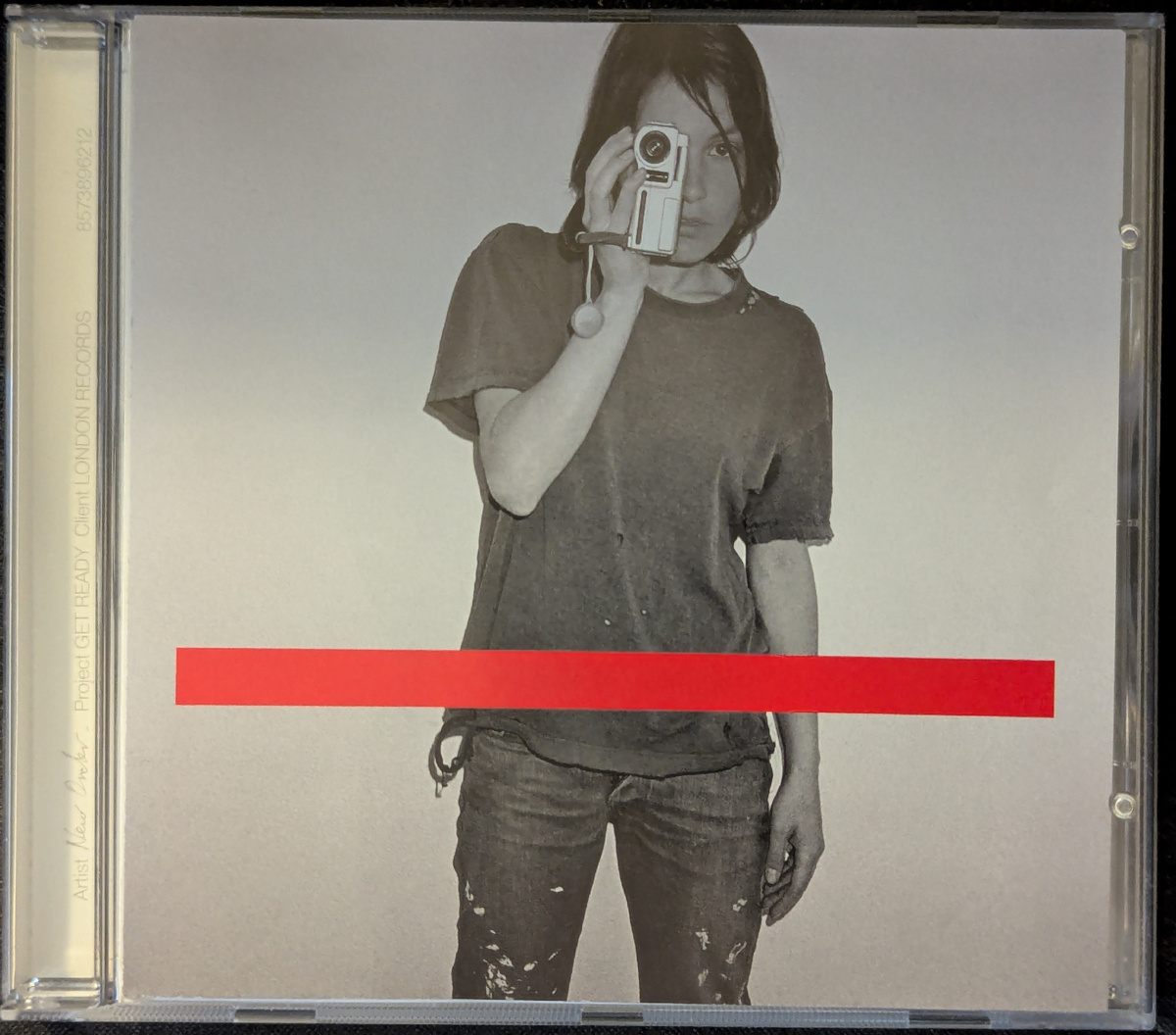 Девушка на обложке - немецкая актриса Николетт Кребиц.