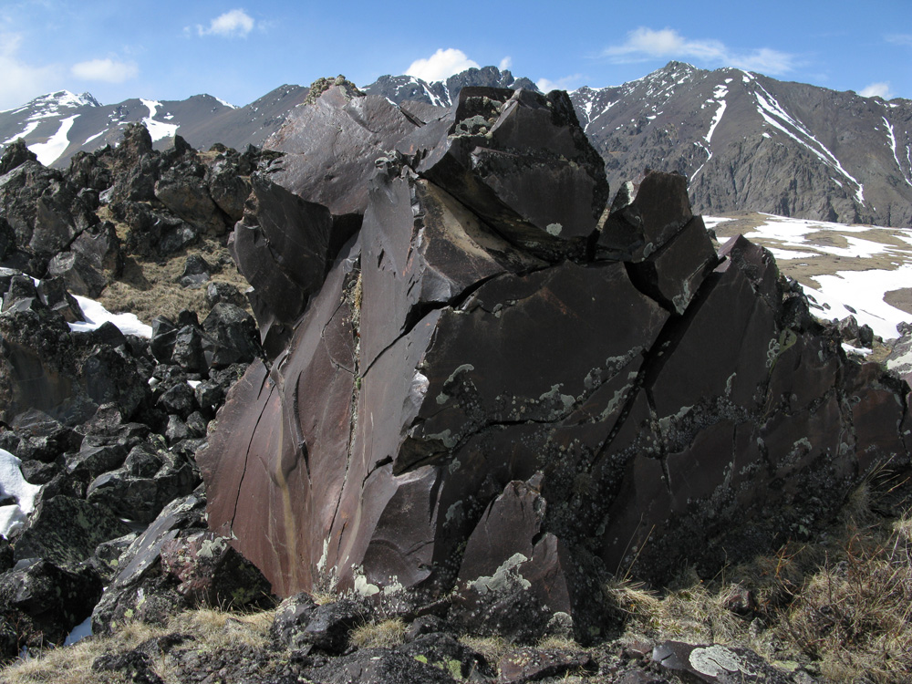 Базальты Приэльбрусья - застывшая лава
