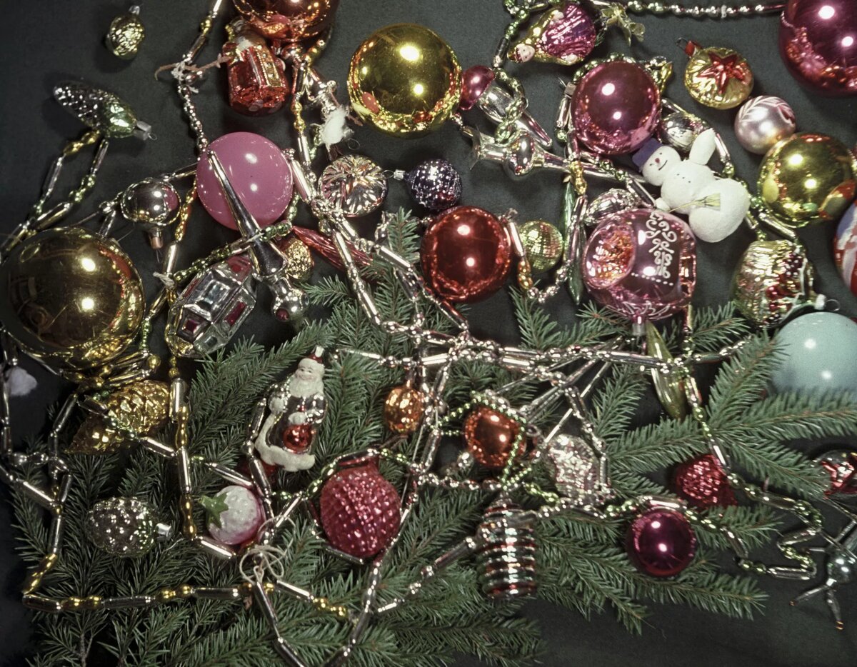 Новогодние игрушки, 1961 год
© Sputnik / Лев Носов / Перейти в фотобанк