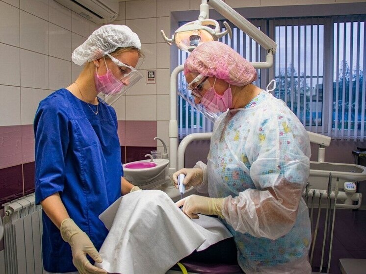     Подложка накрывается слоем спецального вещества. Фото: пресс-служба НовГУ