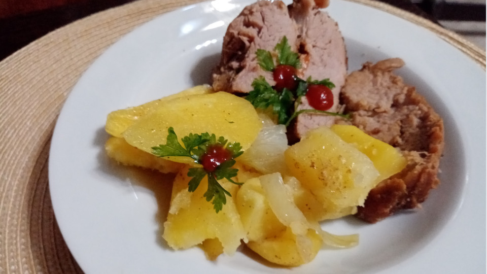 Вкусное мясо с картофелем