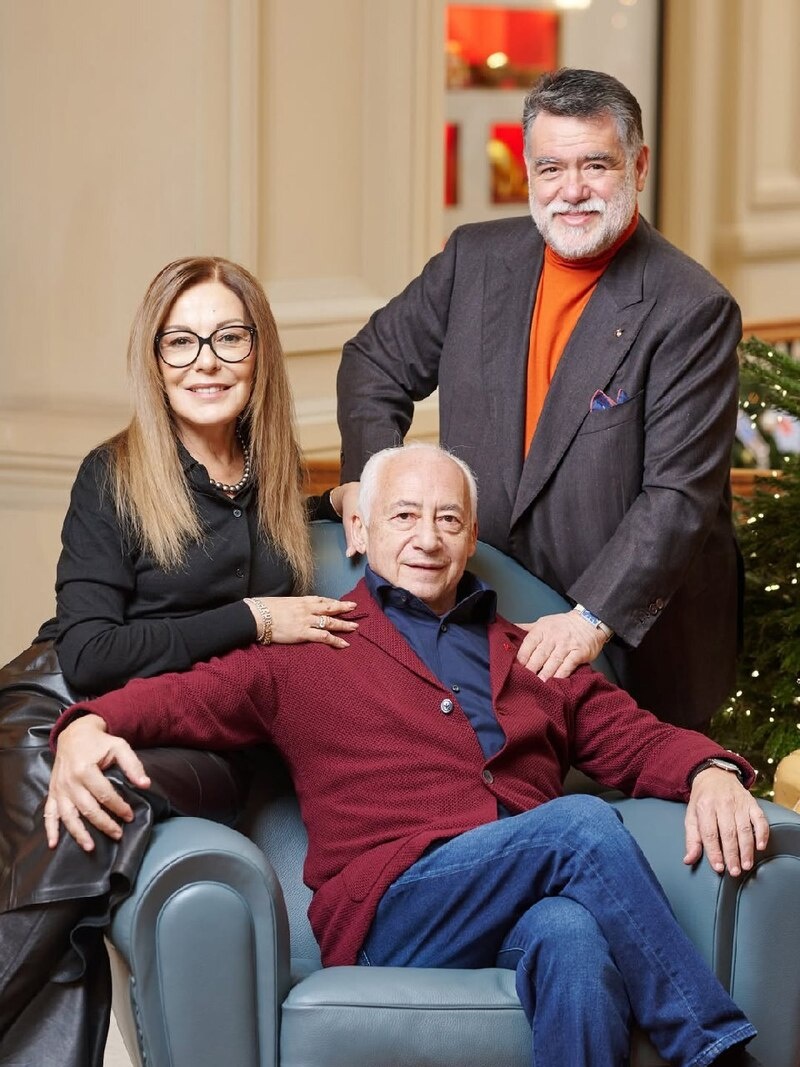     Михаил Куснирович, Владимир и Сати Спиваковы