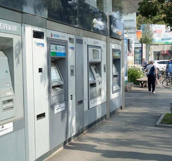 Банковские переводы россиян будет видеть финансовая разведка