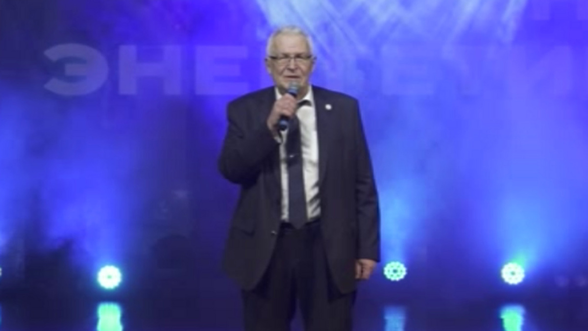    В День энергетика в торжественной обстановке чествовали сотрудников Курской АЭС