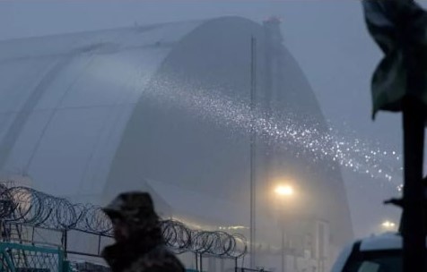 «Саркофаг Чернобыльской АЭС больше не защищает»: ядерная провокация против России обернулась Киеву боком