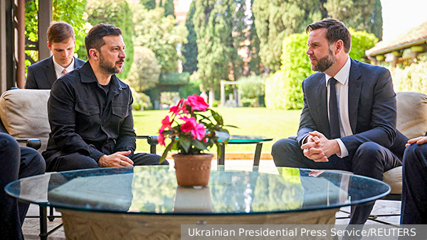     Фото: Ukrainian Presidential Press Service/REUTERS    
 Текст: Дмитрий Бавырин