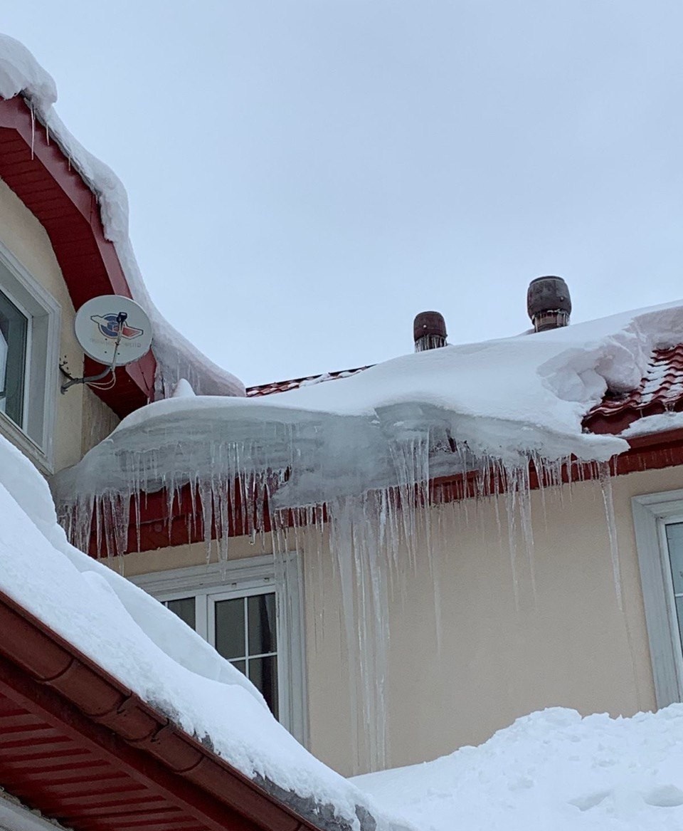 Обледенение кровли