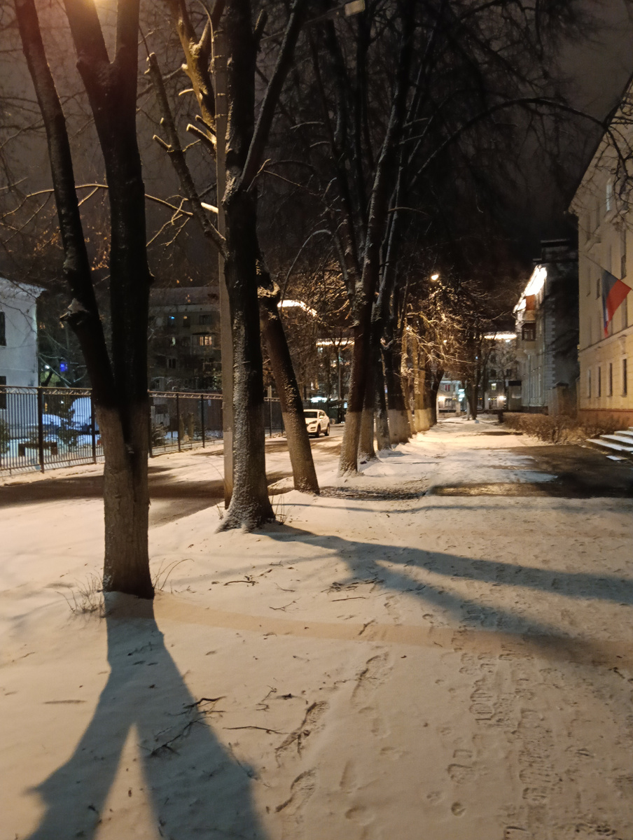 Даже снег появился в конце декабря  и морозы