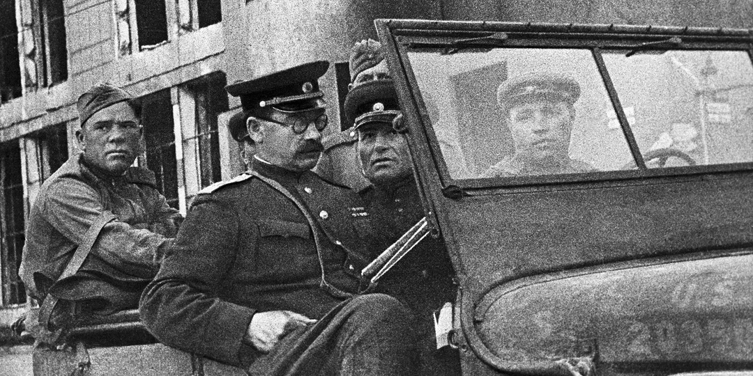 За что генерал Черняховский снял с должности маршала Ротмистрова