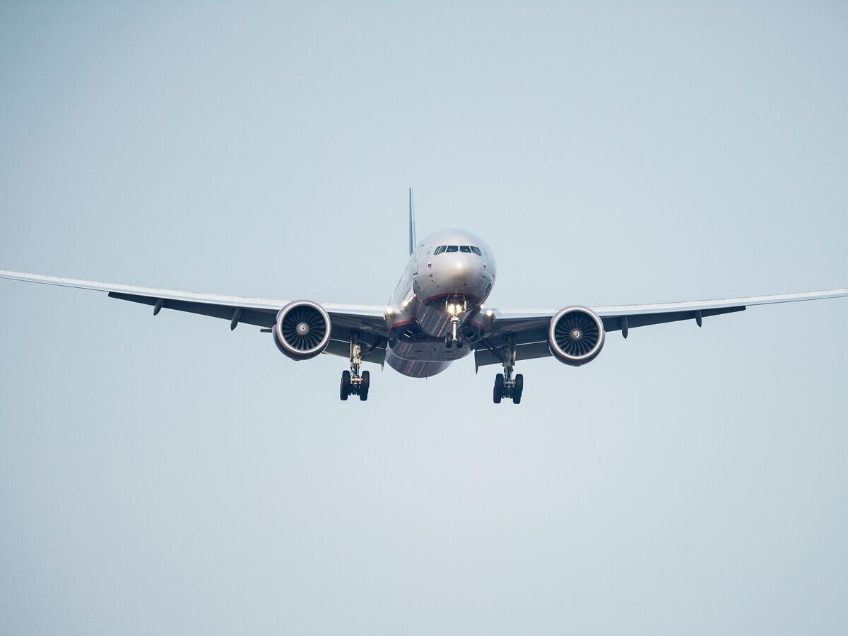    Пассажирский самолет Boeing-777 авиакомпании "Аэрофлот" заходит на посадку в Международном аэропорту Шереметьево | © РИА Новости / Андрей Станавов