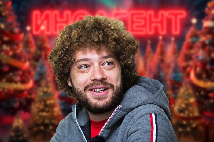 Блогер Илья Варламов*. Обложка © Коллаж © Life.ru, фото © Gemini Nano Banana © ТАСС / URA.RU / Алексей Андронов